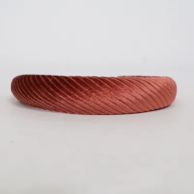 Diadem (Brun, Rød)