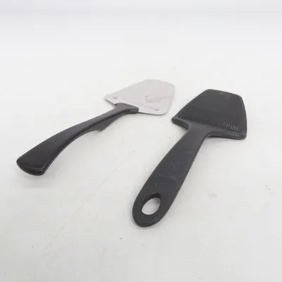 Cheese slicer (Black, Silver) from Fiskars