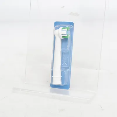 Toothbrush head (White, Green) from Oral-B