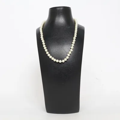 Halsband (Vit) Okänd metall