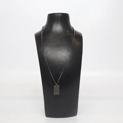 Halsband (Silverfärgad) Okänd metall