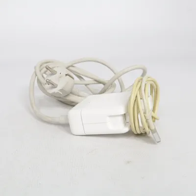 Computer charger (U1000EA) from Apple