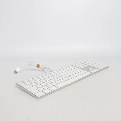 Toetsenbord (Svenskt tangentbord, ej funktionstestad) van Apple
