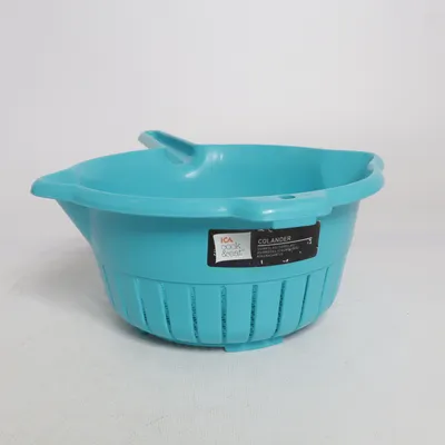 Colander (Blue) from ICA Cook & Eat