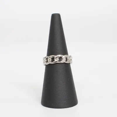 Ring (Silverfärgad) Okänd metall