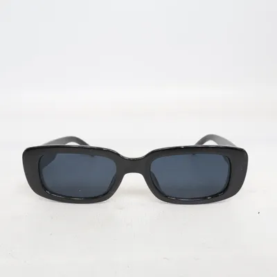 Sunglasses (Black) from Lola Palooza