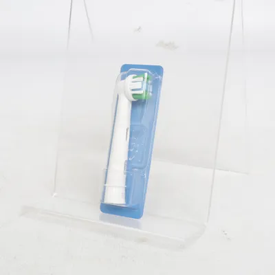 Toothbrush head (White, Green) from Oral-B