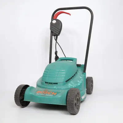 Matériel de jardinage (Rotak 3200) de Bosch