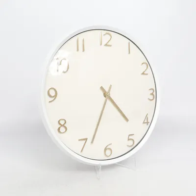 Horloge murale (Beige, Blanc, Or) de Gilbert Gilbert