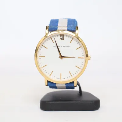 Armbandsur (Blå, Vit, Guldfärgad) från Larsson & Jennings