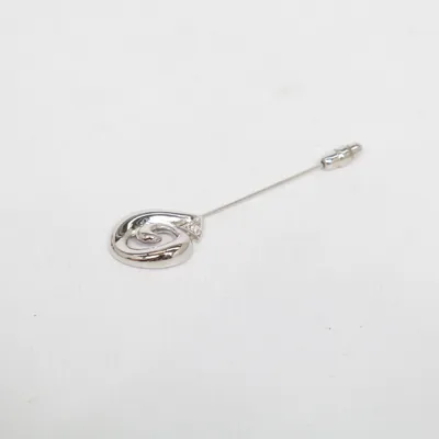 Brosch (Silverfärgad) Okänd metall