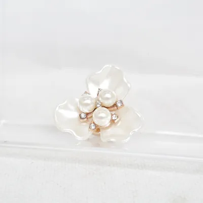 Broche (Hvid, Guld) Ukendt metal