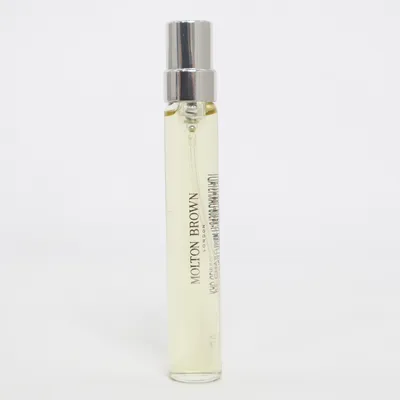 Eau de Parfum (Re-Charge Black Pepper) från Molton Brown