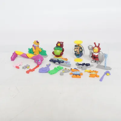 Toy figurine (Multicolored) from Kinder