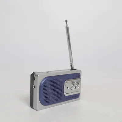 Radio (R-331)