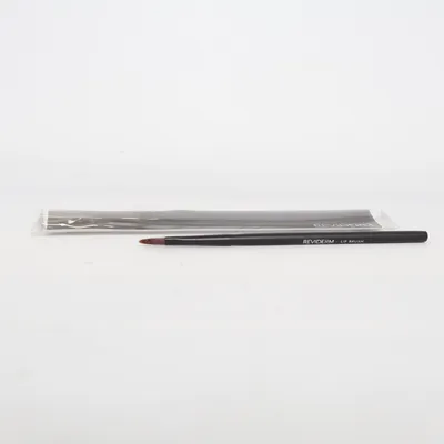Makeup børste (Lip Brush) fra Reviderm