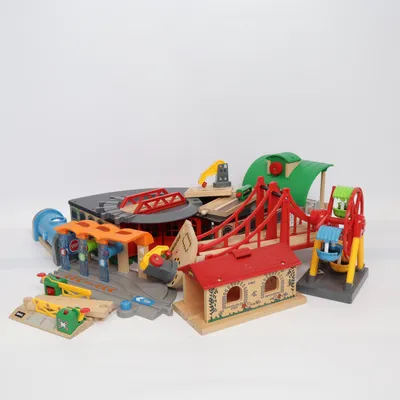 Tågbana (Flerfärgad) från Brio