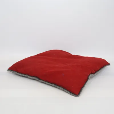 Husdjurssäng (Röd) från Manufaktur Grasegger