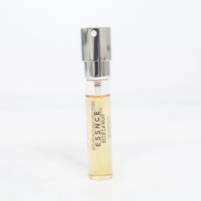 Eau de parfum (Elle La Nuit) fra Essnce
