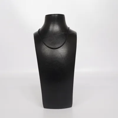 Halsband (Svart) Okänd metall