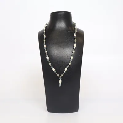 Halsband (Grå, Vit) från LBVYR Okänd metall