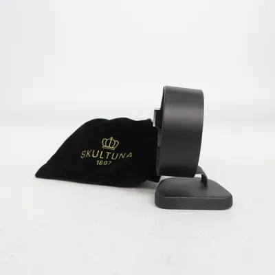 Armband (Svart) från Skultuna Okänd metall
