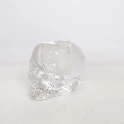 Waxinelichthouder (Skull) van Kosta Boda