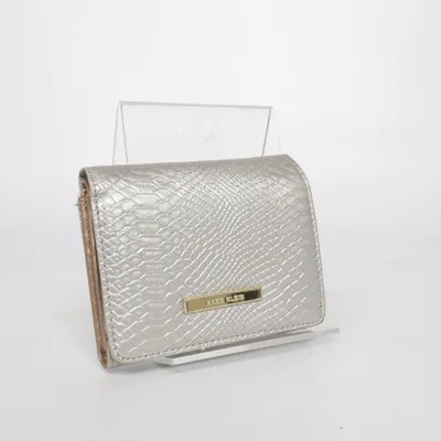 Plånbok (Silverfärgad) från Anne Klein