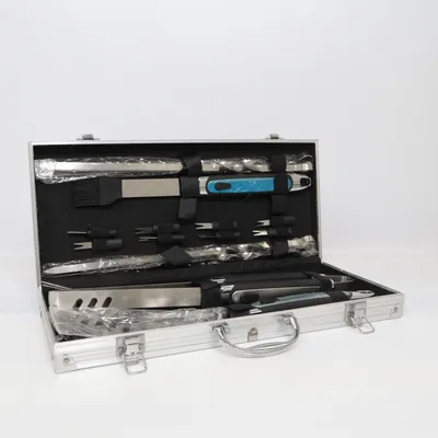 Grillbestick (Silverfärgad, Svart) från Romanticist