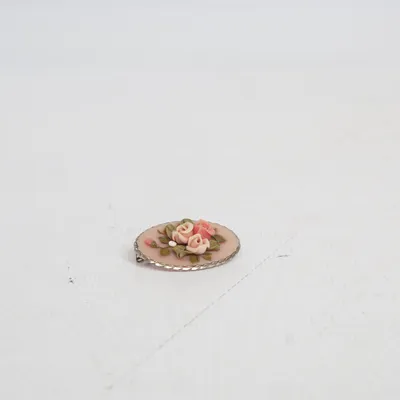 Brooch (Pink, Multicolored) Unknown metal