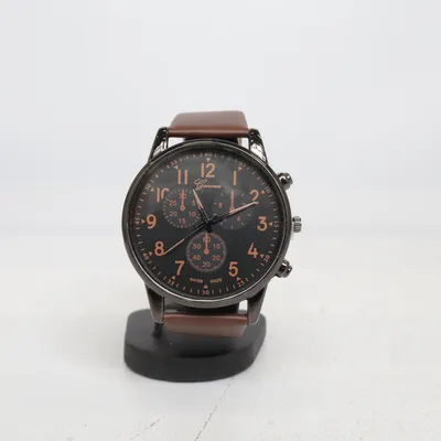 Armbandsur (Brun) från Geneva