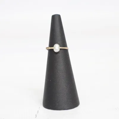 Ring (Guldfärgad, Grå) Okänd metall