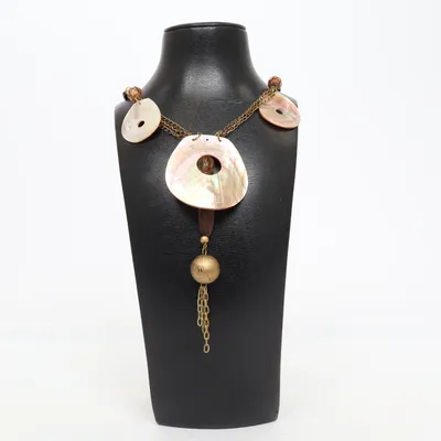 Halsband (Brun, Flerfärgad) Okänd metall