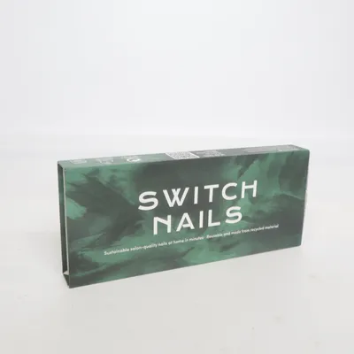 Press on nails (French Ombre) from Switch Nails