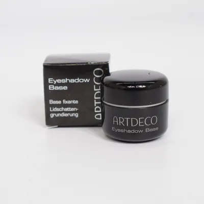 Primer (Wyeshadow base) från Artdeco