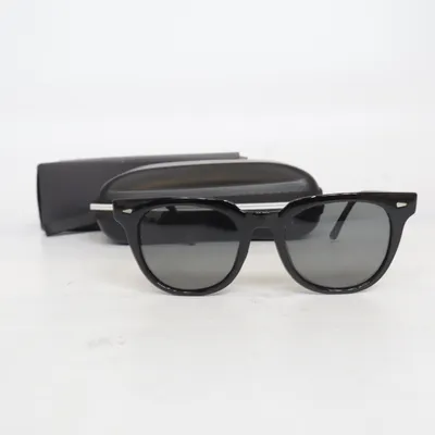 Solglasögon (Svart) från Kingseven