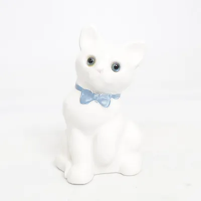 Figurine (White) from JIE Gantofta