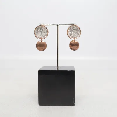 Örhängen (Silverfärgad, Brun) från Våga Okänd metall