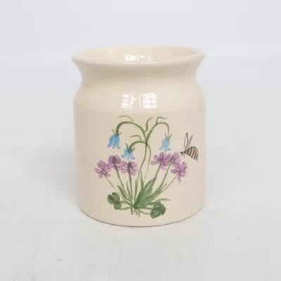 Vaas (Vas / blommor / växter / Gotland / Keramik) van Gotland