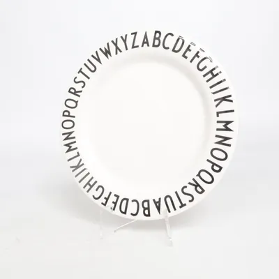 Bord (Alphabet) van Design Letters