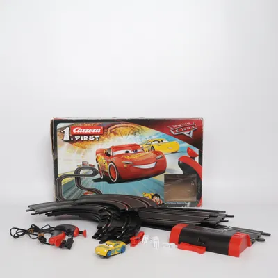 Bilbana (Röd, Gul, Flerfärgad) från Carrera