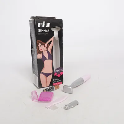 Trimming machine (Silk-Épil Bikini Styler) from Braun
