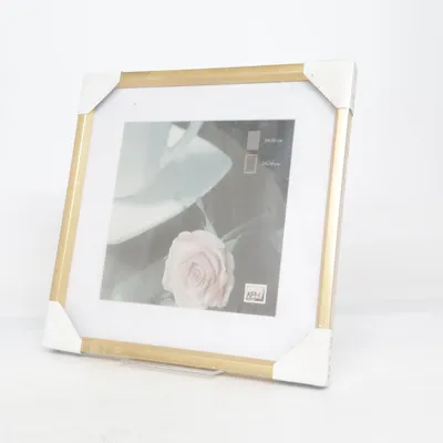 Ram (Guldfärgad) från KPH