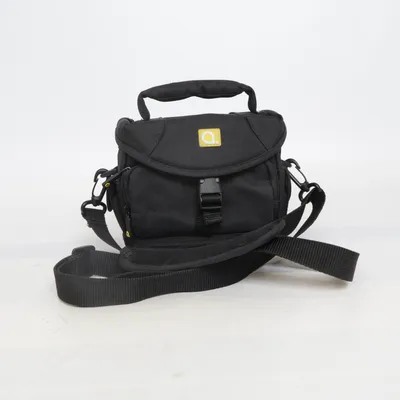 Camera bag (Black) from Doughnut
