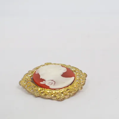 Brooch (Gold, Multicolored) Unknown metal