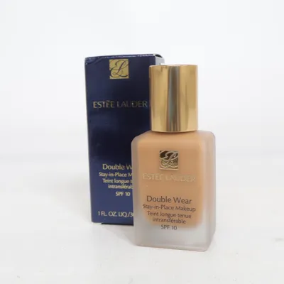 Foundation (Double Wear Stay-In-Place Makeup) från Estée Lauder