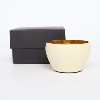 Ljuslykta (Vit, Guldfärgad) från Skultuna Mässing