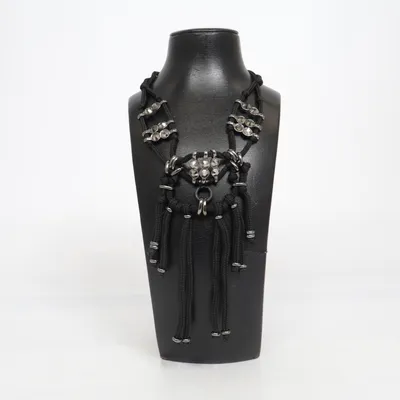 Halsband (Svart) från Dyrberg/Kern Okänd metall