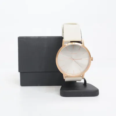 Armbandsur (Silverfärgad, Vit, Guldfärgad) från Pilgrim