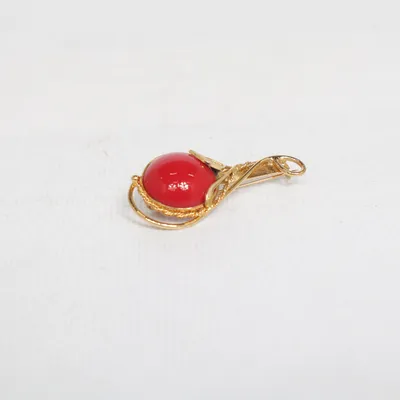 Brooch (Red, Gold) Unknown metal